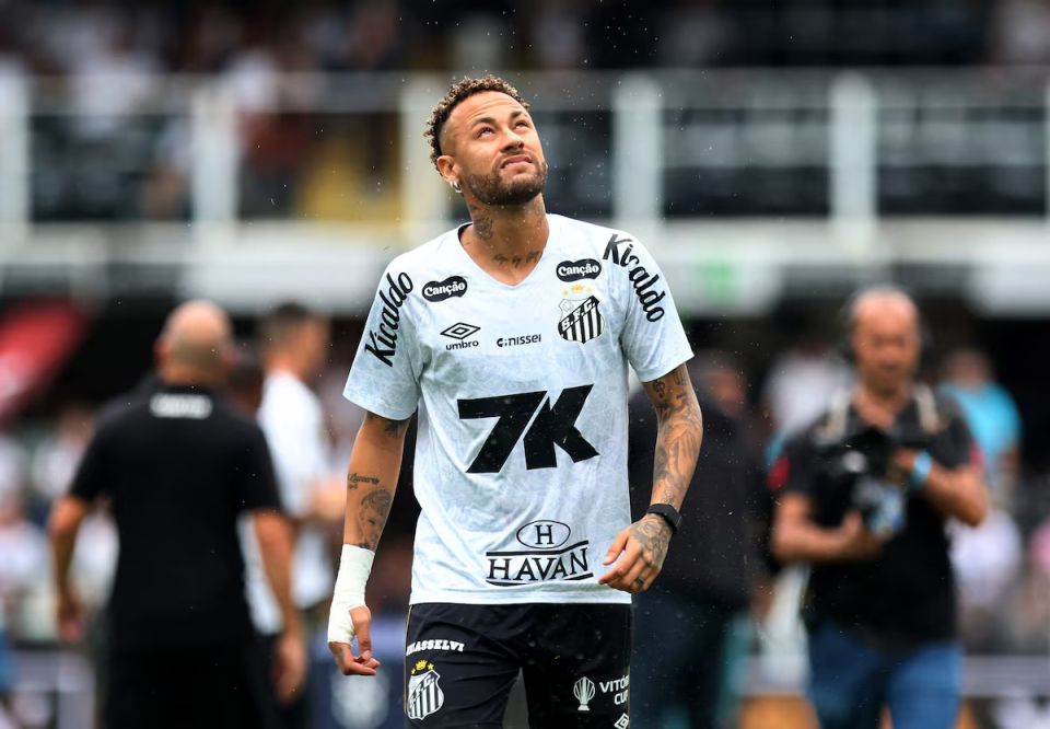 Aniyaa aaekuves Santos salaamaiyy kohdhee, Neymar surgery ah 
