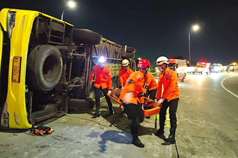 Indonesia gai baheh accident ve 16 meehun maruvehjje