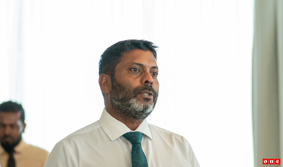Golden vanee zuvaanunnaai Aanmunge ithubaaru hoadhaafai 