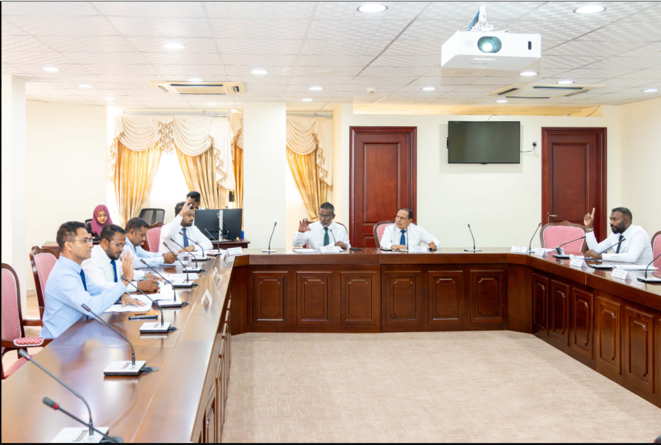 Majlis dhauru kurukoh dhe inthihaabu ehkollaa bill aanmunge hiyaalah hulhuvaalaifi