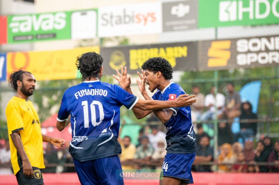 Kanditheem aai Milandhoo, Foakaidhoo ge ithurun Funadhoo ves feshee molhakun 