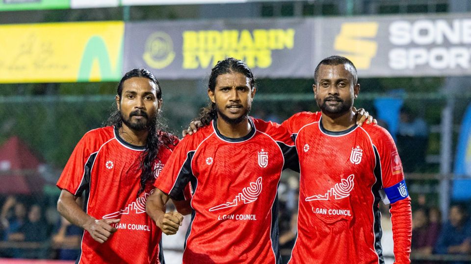 Gamaai Mundoo ge ithuru Kalaidhoo ah ummeedhu, Isdhoo ah 2 vana molhu 