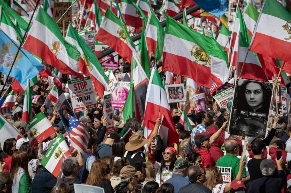 Iran gai thibi India rayyithun e gaumun feybumah angaifi