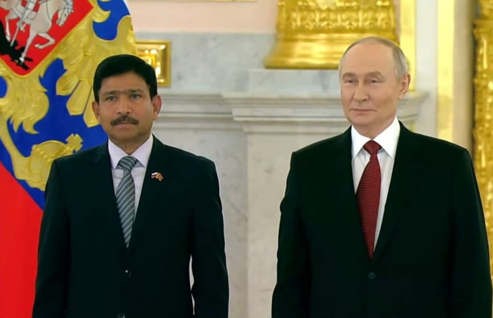 Safeer AbdhulRaheem, Raees Putin ah faiy kolhu aruvaifi
