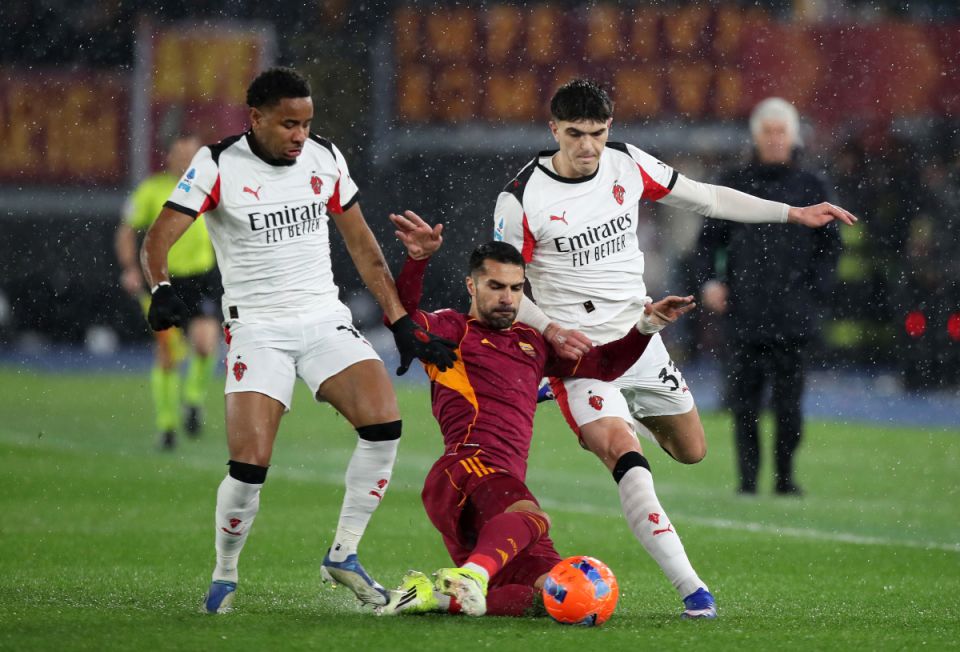 AC Milan aai Roma ehvaruvumun eyge faidhaa Inter ah 