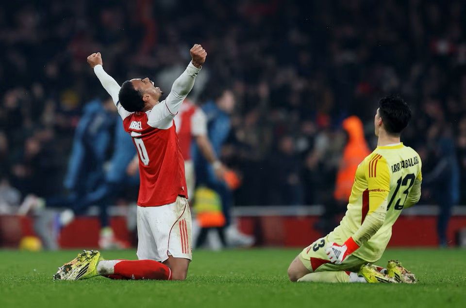 2 vana leg gaives Chelsea balikoh, Arsenal final ah 