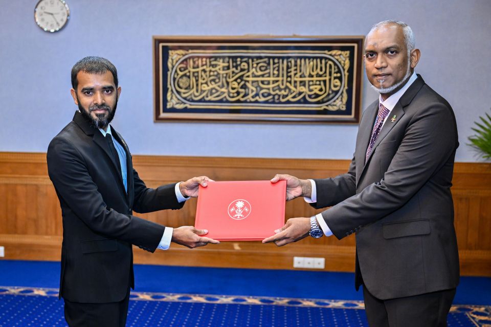 EC ge member akah Riffath ayyanukurahvaifi 