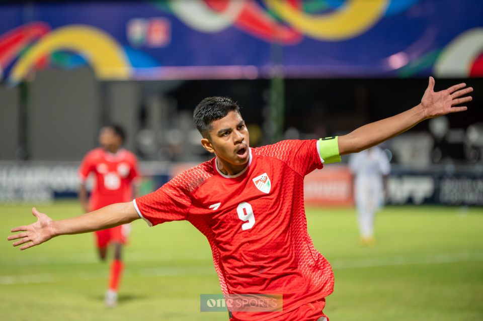 Gina zuvaan kulhuntherin thakakaaeku diamond jubilee mubaaraathah gaumee squad iulaanu koffi 