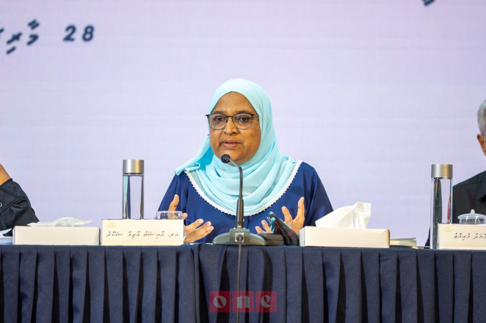 Azima minister fenvaruge magaameh 