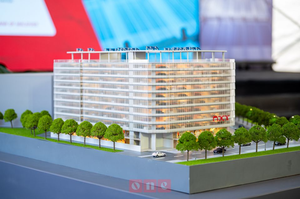 Hulhumale' ga 1100 vehicle park kureveyne jaagaige parking building ehgge masakkaiy fashaifi 