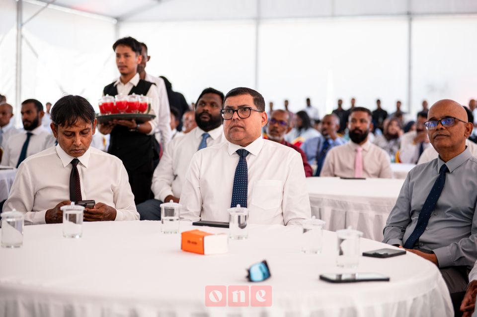 Travel document ge fee kandaalumuge baaru Controller ah