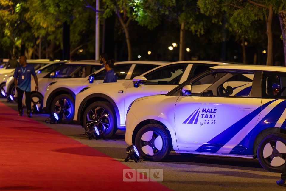 Taxi line application ge mauloomaathu leak kuri muvazzafu vazeefaain ekaherikoh, massala polihah