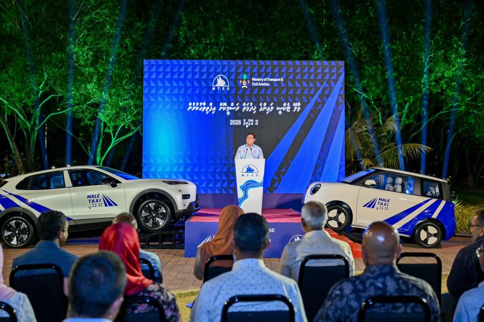 Addu gaives sarukaarun Taxi line ge hidhumaiy fashanee