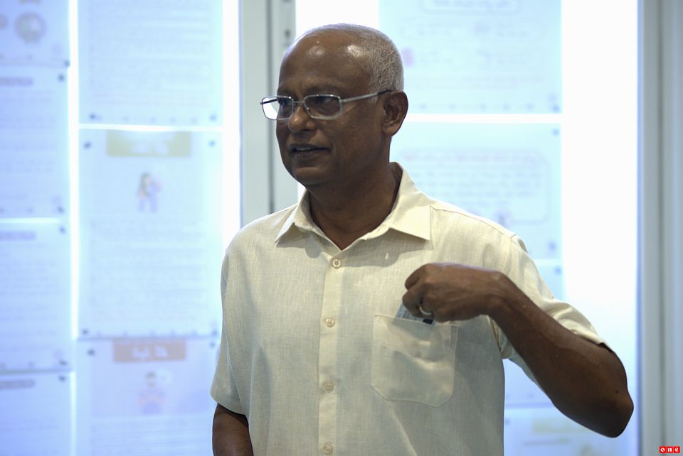 Inthihaabu kaamiyaabu kuraa meehakaa eku dhemi huhnaanan: Solih