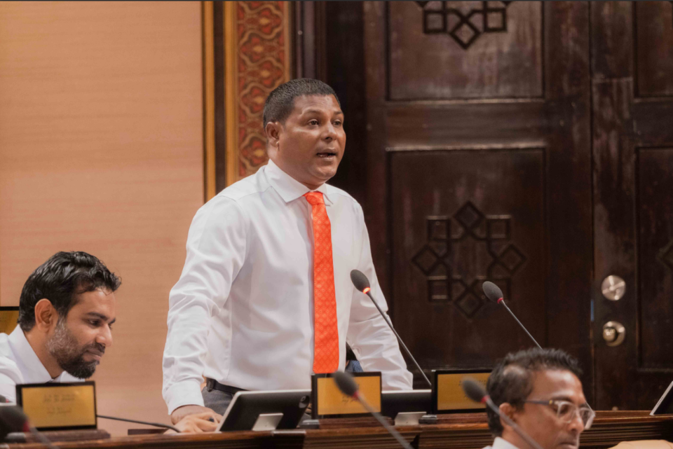 Falaah aai Shujau, PG Group ge magaamuthakun isthiufaadheyn Abbas govaalaifi 