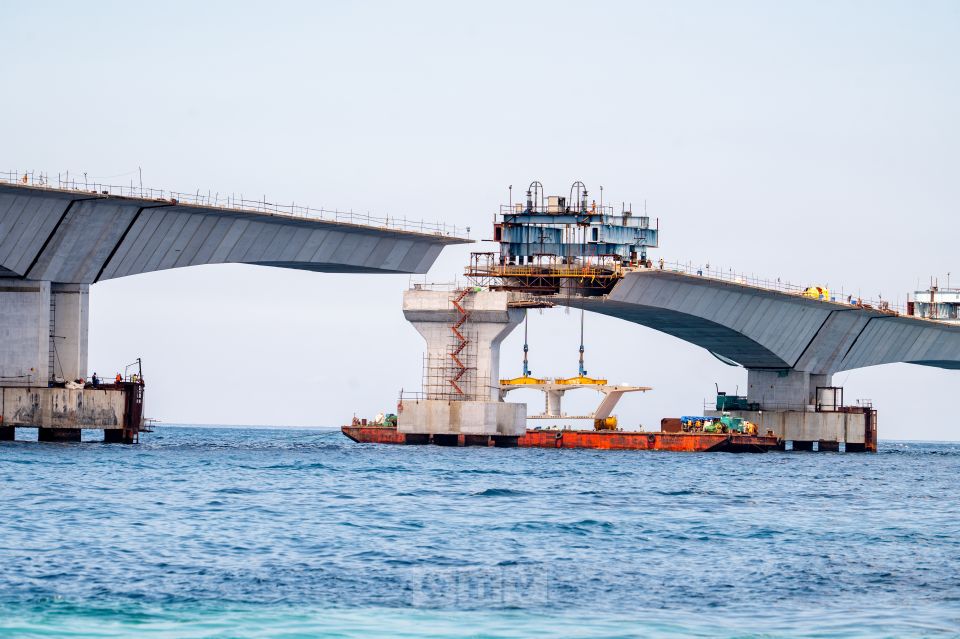 Thilamale' bridge mashroou fashan jehunee sumakun, maa lassthakeh nuve nimeyne: Raees 