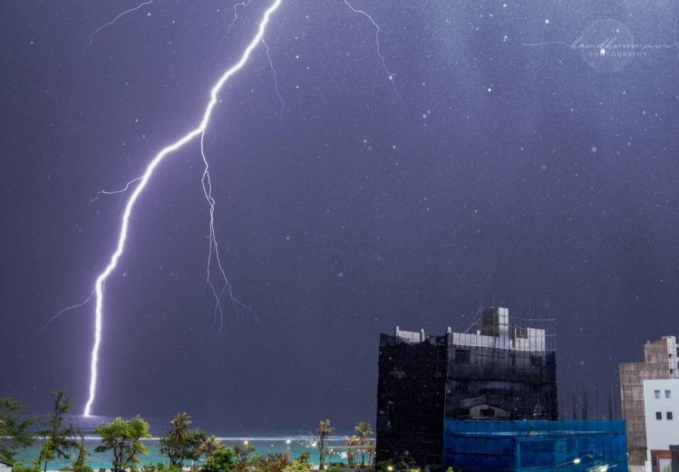 Hulhumale' ah honu alhaifi, Raajjeyge bodu sarahahdhakah yellow alert 