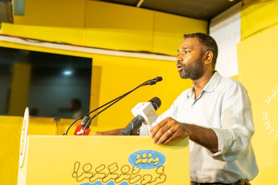 Meekail Nasheed ah: Match ge refree ah vaki team eh nunegeynei!