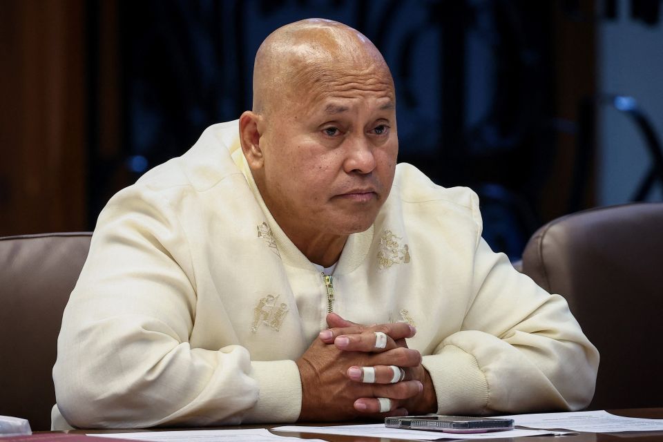 Philliphines ge senate gai badeege hamalaa thakeh 