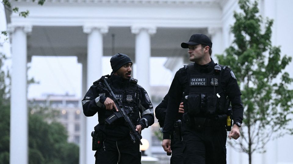 White House ge security checkpoint ehgai badijehi meehaku maraalaifi
