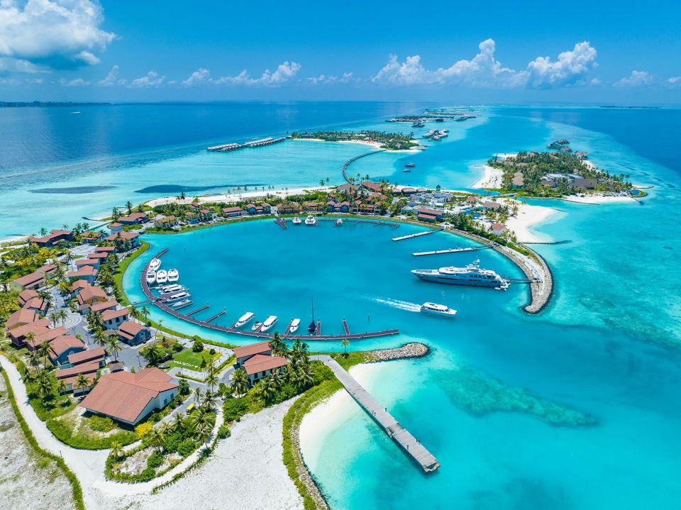 World travel awards CrossRoads gai baaivan ninmaifi