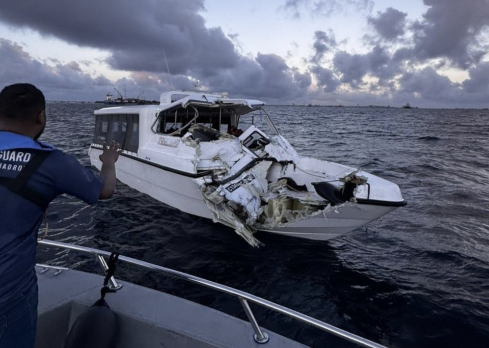 Nurakkaatheri launch accident ehgai 2 meehakah serious aniyaathakeh 