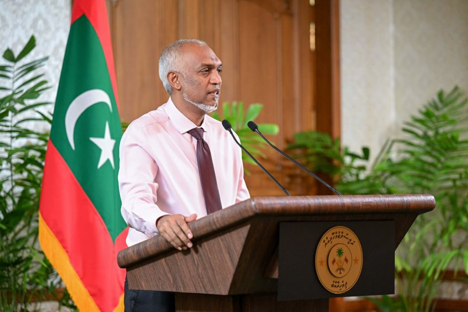 Dhunfathuge massalaigai sarukaaruge siyaasathah badhaleh naadhey: Raees