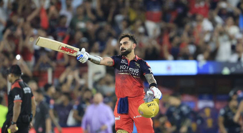IPL:  Kohli ge vidhumaaeku Gujurat balikoh, Bengaluru in thashi dhifaaukoffi 