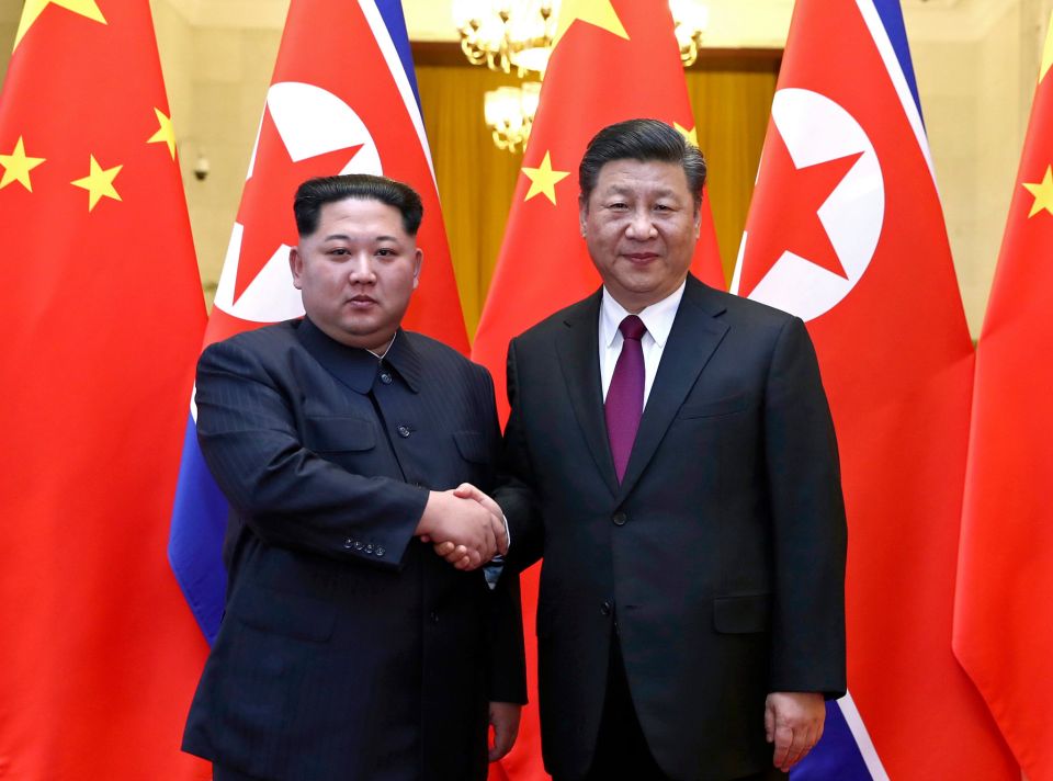 China ge raees Xi Jinping rasmee dhathurufulhehgai Uthuru Korea ah vadaigannavanee