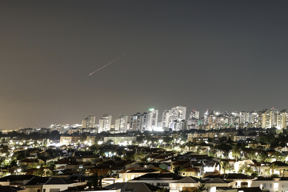 Iran inn Israel ah missile hamalaa thakeh 