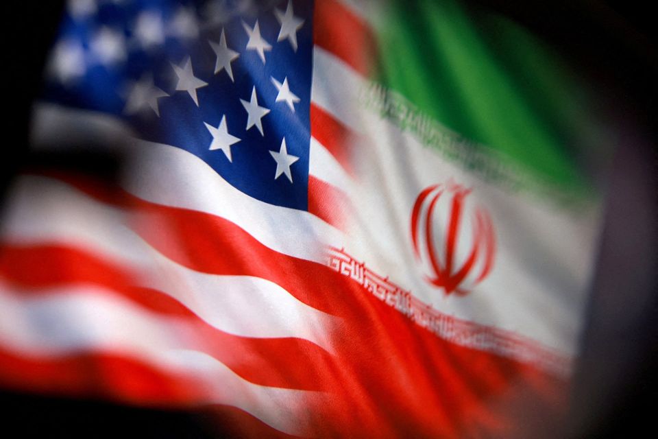 Iran aa gulhunhuri 6 meehakaai 4 kunfunyakah America in dhathikurumuge fiyavalhu alhaifi