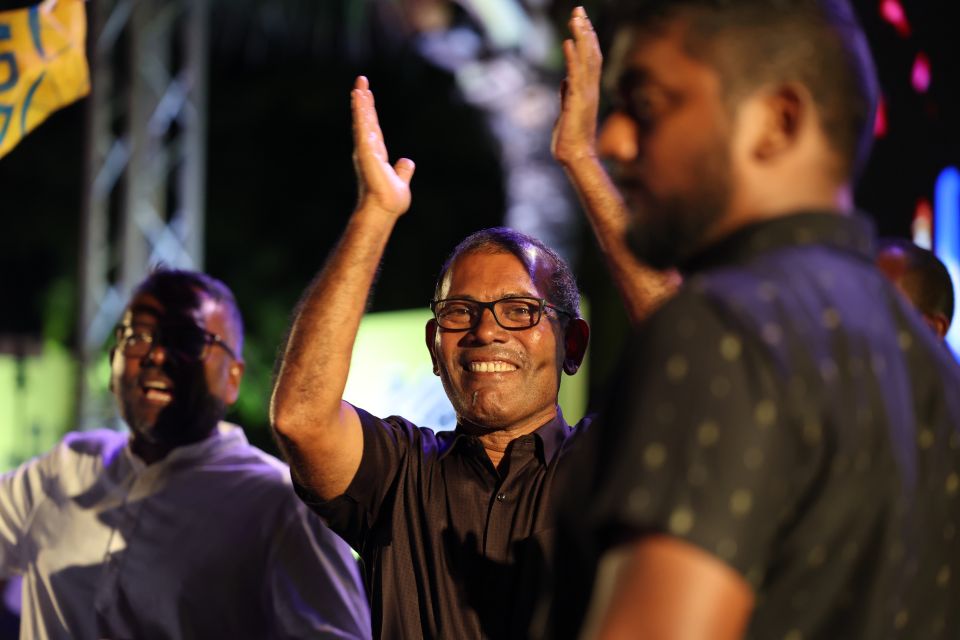 Miee democracy aai islaahee massakatha libunu kaamiyaabee eh: Nasheed