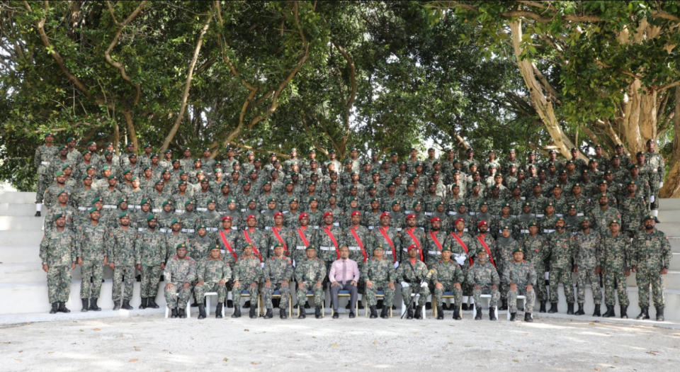 Vathanee hidhumathun sifainnaa gulhunu zuvaanunnah Raees hivvaru dhevvaifi