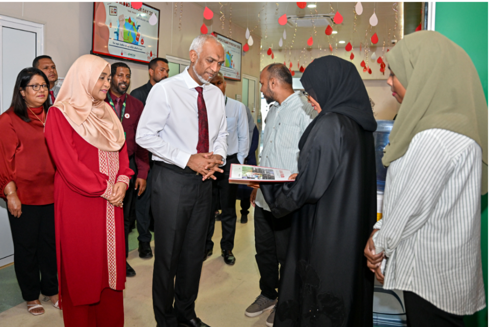Raeesge dhekanbalun thalassemia center ah ziyaaraiy kuravvaifi 