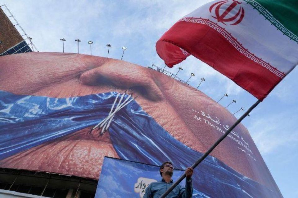 America aai Iran ge nuclear onigandu faaskoffi: uranium ge baaru dhahkuraanee Iran gai