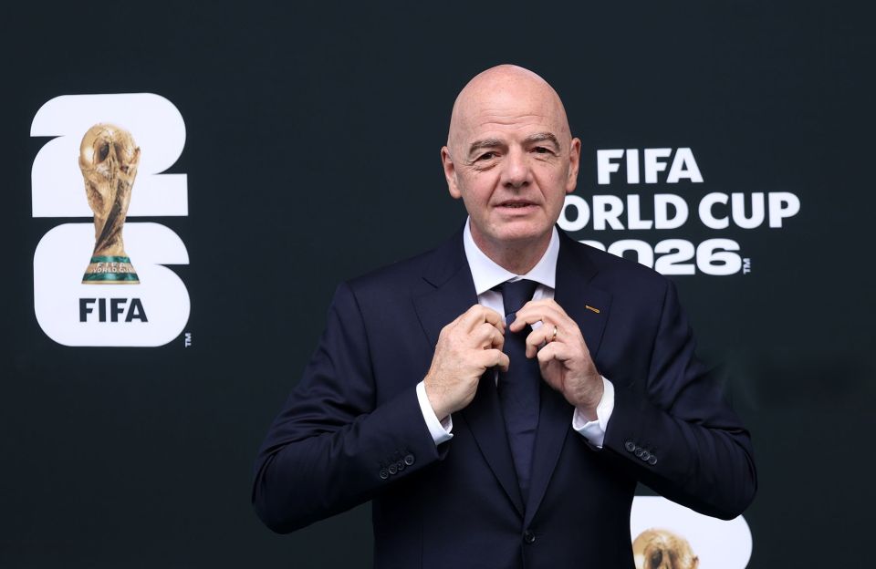 Infantino manzaru reethi kuran ulhunas, Iran ge othee huss kanboduvun 