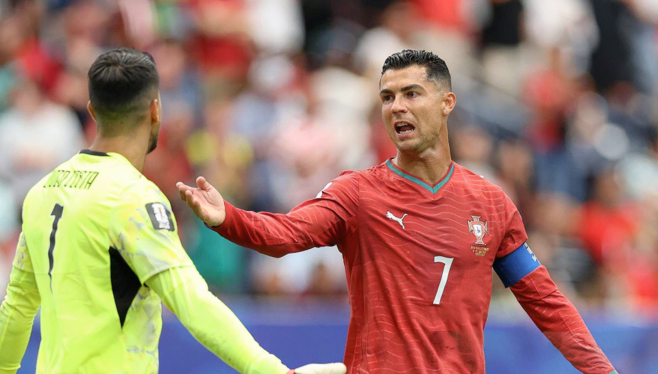 Bai garunah fahu enburi ai Congo kairee Portugal aai Ronaldo ah thafaatheh nudhekkunu 