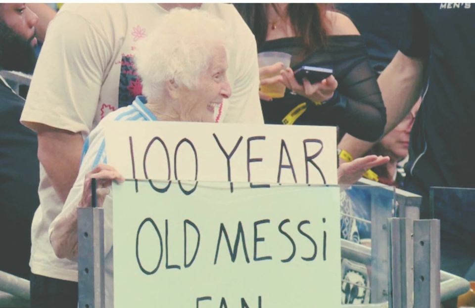 Messi ge 100 aharuvI supporter: Maguboolu ''Gangster Granny'' 