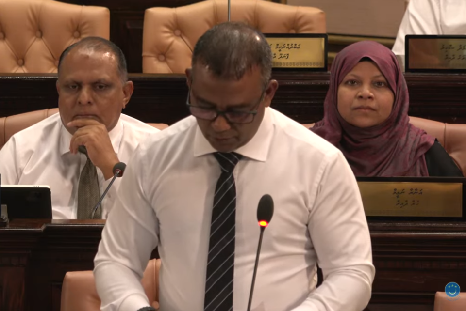 Cigarette in nagaa duty 4 rufiyaa ah kudakurumuge bahus fashaifi
