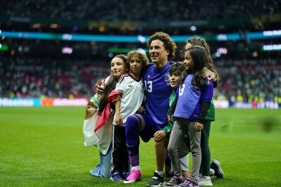 Ochoa ge reyeh: Furathama match aai fahu match thaareehee Azteca gai 