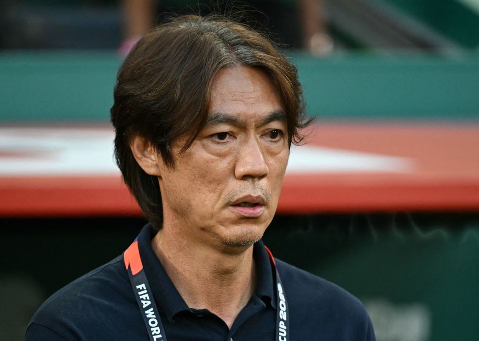 South Korea raees ge bodethi faadukiyunthakakaa eku coach isthiufaa dheefi