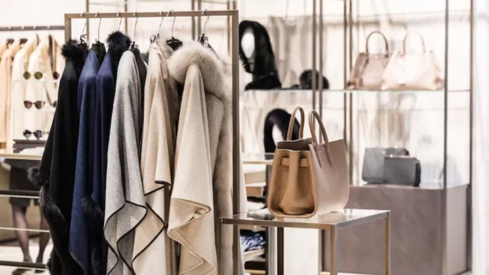 India gai vikkaa nakalu mudhaa hoadhumah luxury brand thakun sirru thahugeegu kuraa meehun nerefi