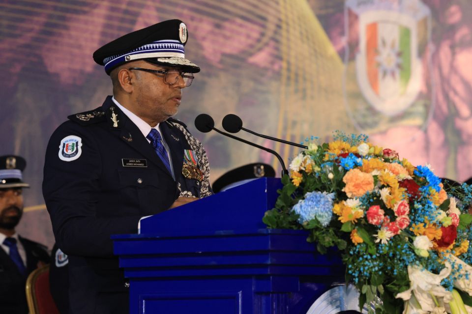 Fuluhunge hageegee kaamiyaabee akee rank eh noon, rayyithunge ithubaaru