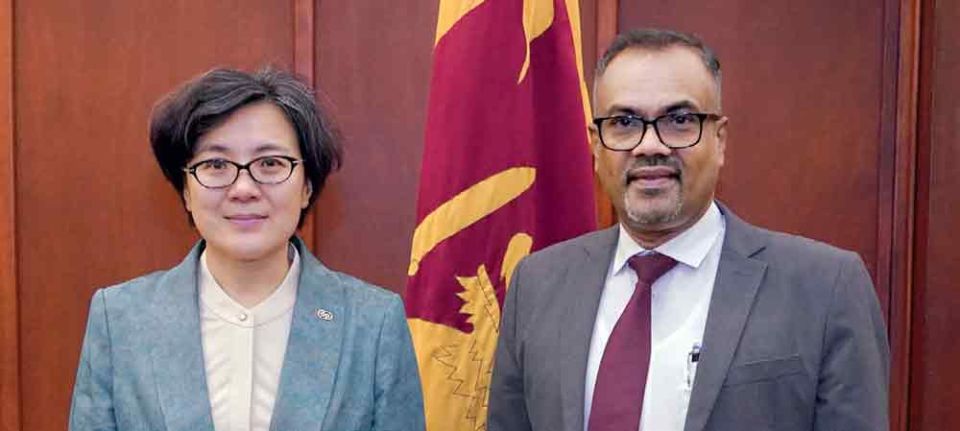 Sri Lanka ge central express way ge ehbbasvun August gai aa kuranee 