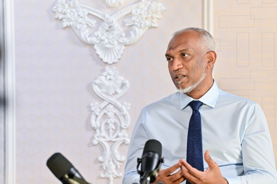 Rayyithuna libey hurihaa inaayai thakei muhsandhina libeykah nujehey, badhalu gehnaanan: Raees