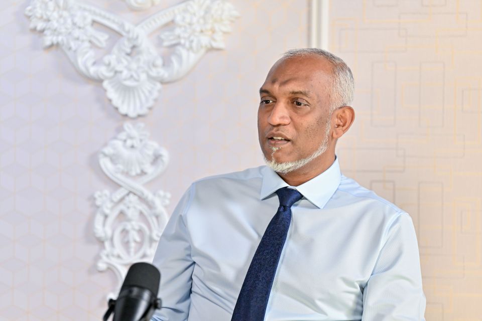 Kaabafain hoadhaidhin minivankan dhemehehttumakee enme bodu masooliyyathu: Raees