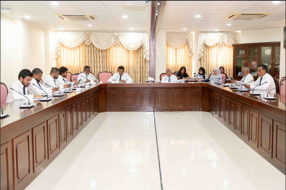 Nugavaaidhun FENAKA ige muvazzafunnah kurierun dhin faraaththah hoadhai fiyavalhu alhan engumeh