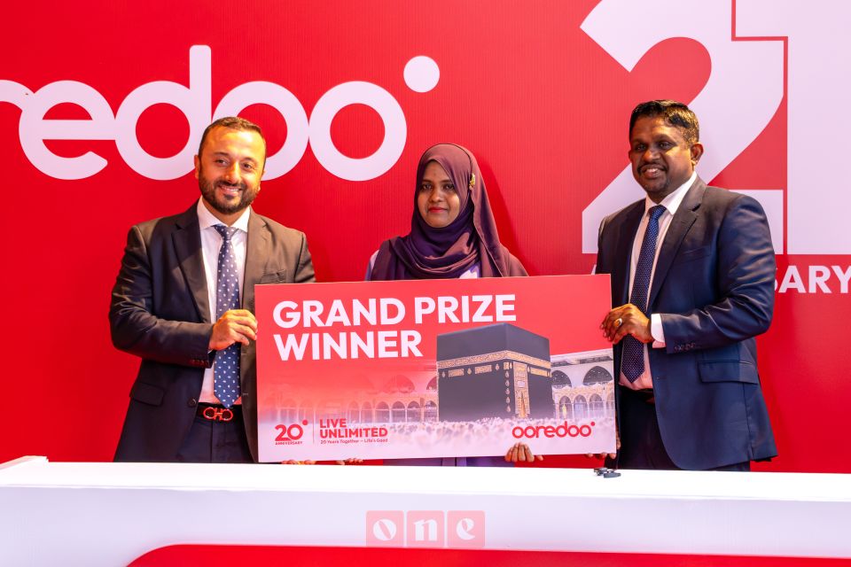 Live unlimitedge bodu inaam, Hajj dhathuruge naseebveriyaa hovaifi