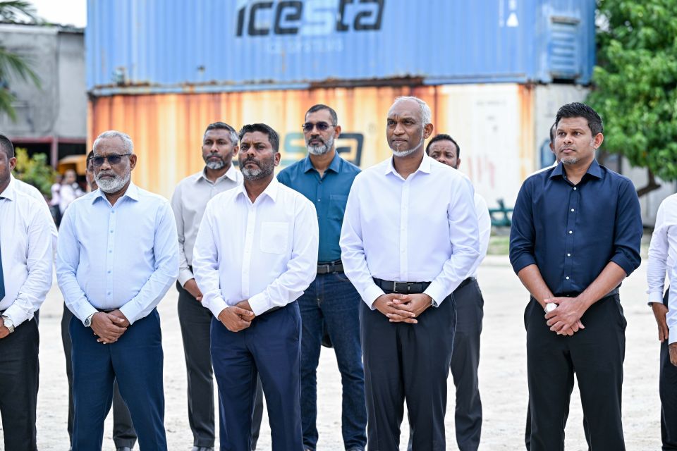 Ukhulhahu gondudhoh himaayai kurumuge massakai mi mas therey fashaanei: Raees