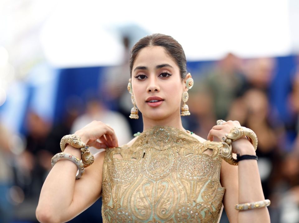 Janhvi Kapoor ge fan page thah block kuran Delhi High Court un dhekolhu hadhaifi